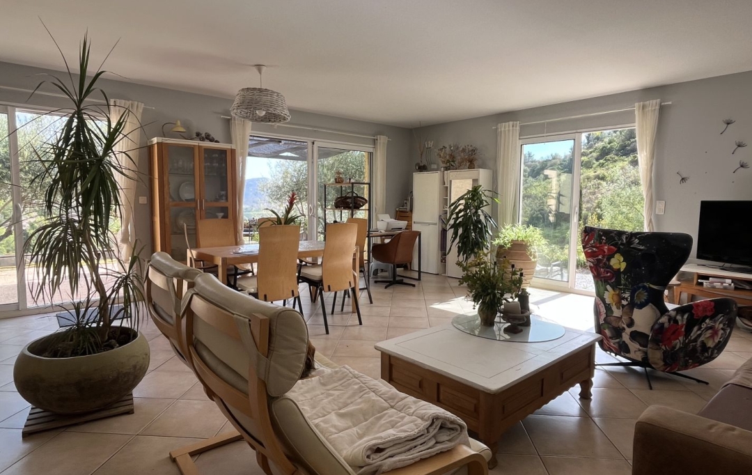 Benedicte JOUVET - ODYSSEE - IMMO-DIFFUSION : Maison / Villa | EMBRES-ET-CASTELMAURE (11360) | 150 m2 | 303 000 € 