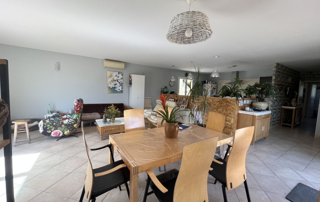 Benedicte JOUVET - ODYSSEE - IMMO-DIFFUSION : Maison / Villa | EMBRES-ET-CASTELMAURE (11360) | 150 m2 | 303 000 € 